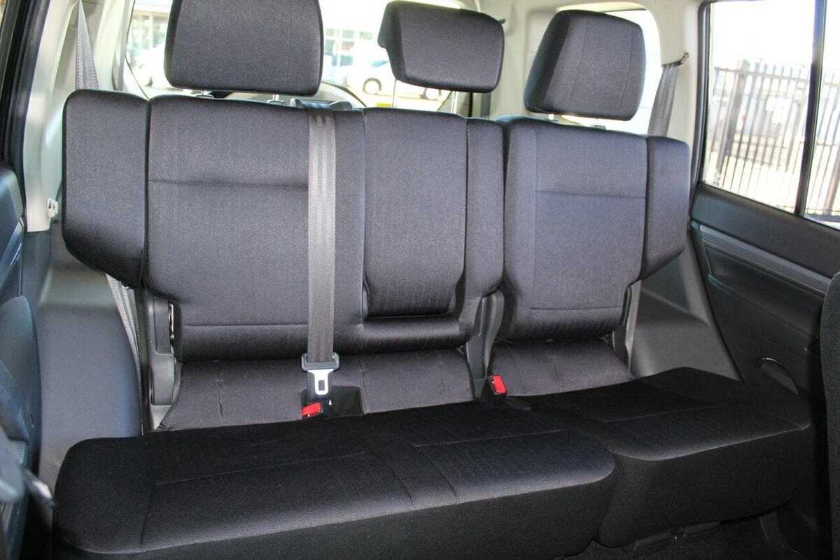 2017 Mitsubishi PAJERO GLX NX