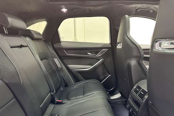 2024 Jaguar F-PACE 400 Sport X761