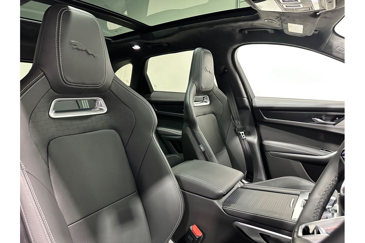 2024 Jaguar F-PACE 400 Sport X761