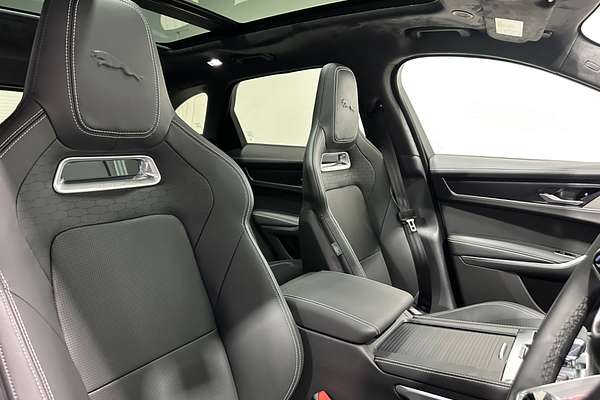 2024 Jaguar F-PACE 400 Sport X761