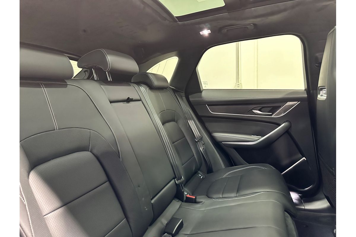 2024 Jaguar F-PACE 400 Sport X761