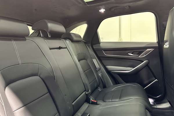 2024 Jaguar F-PACE 400 Sport X761