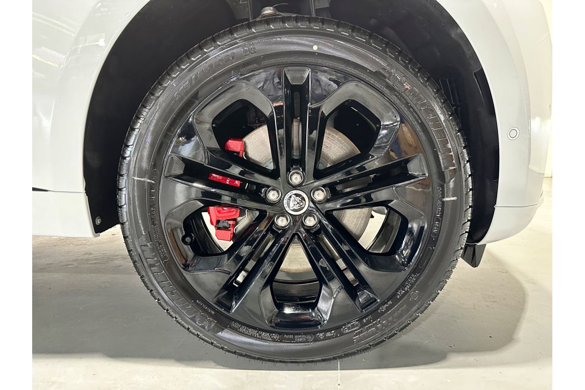 2024 Jaguar F-PACE 400 Sport X761