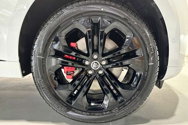 2024 Jaguar F-PACE 400 Sport X761