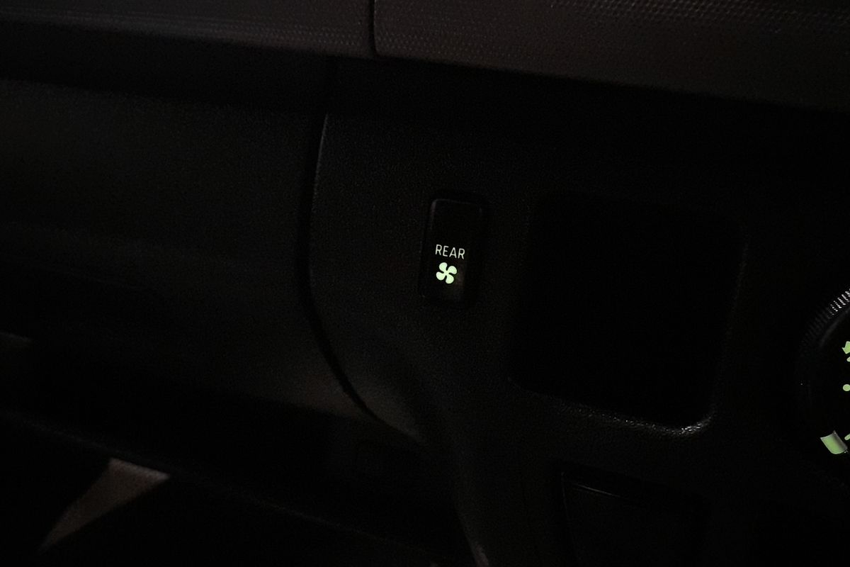 2008 Toyota Hiace Commuter KDH223R