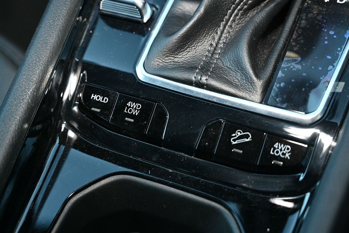 2023 Jeep Compass S-Limited M6