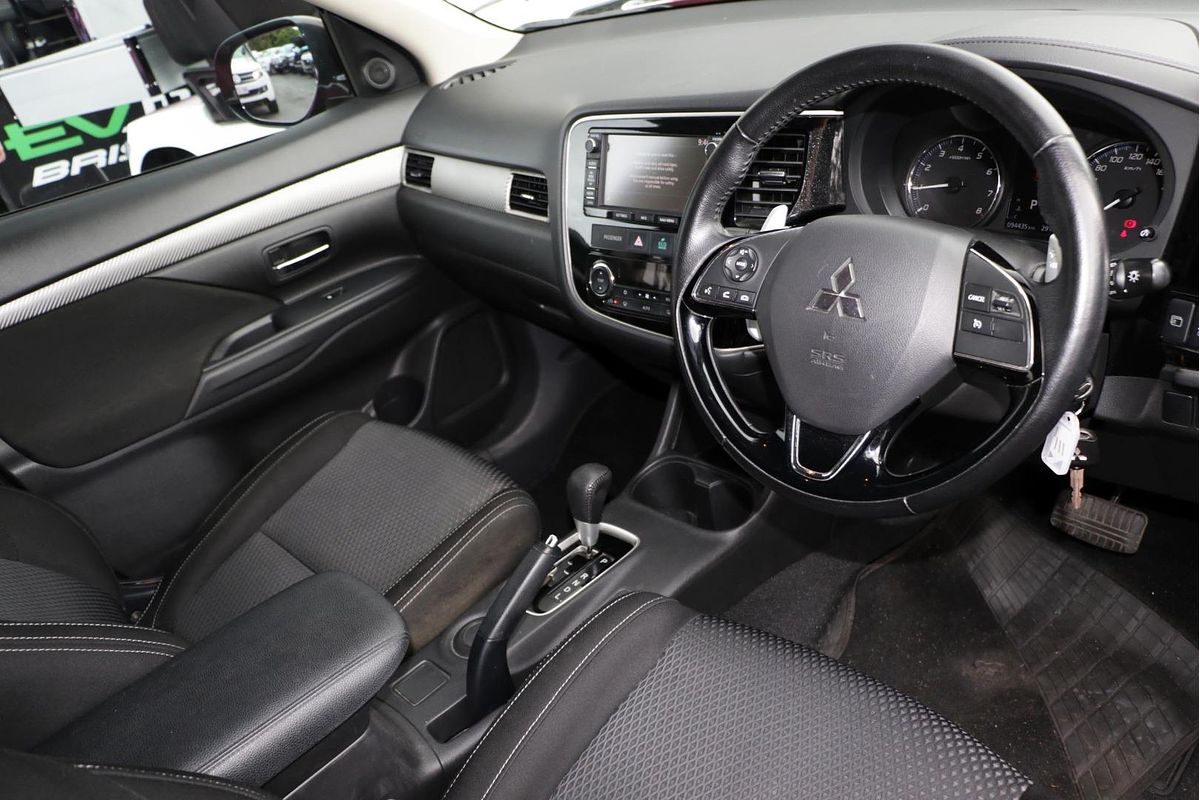 2016 Mitsubishi Outlander XLS ZK