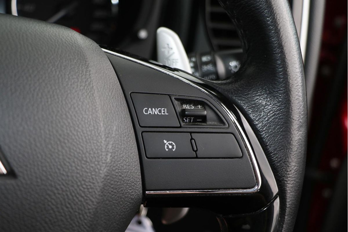 2016 Mitsubishi Outlander XLS ZK