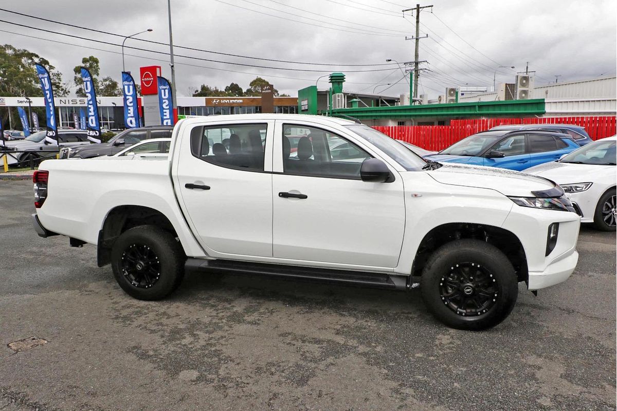 2023 Mitsubishi Triton GLX MR Rear Wheel Drive