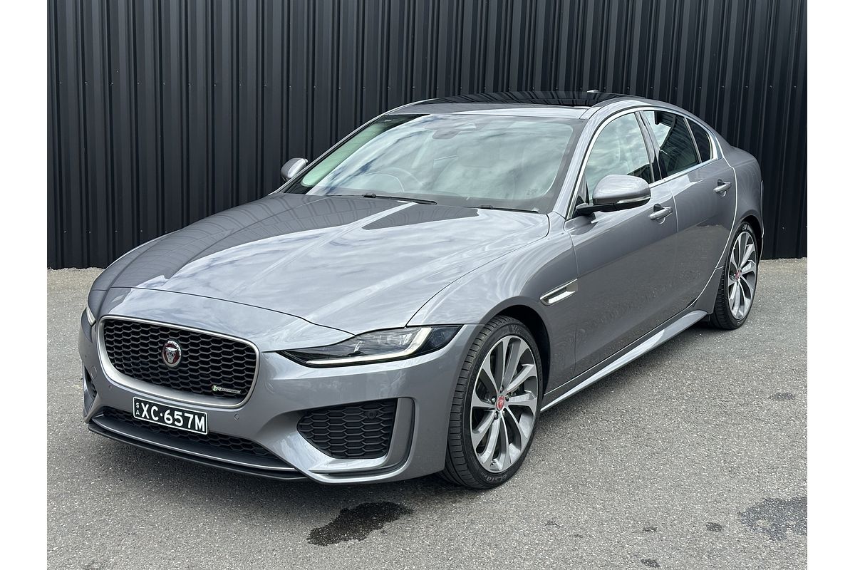 2022 Jaguar XE P300 R-Dynamic HSE X760
