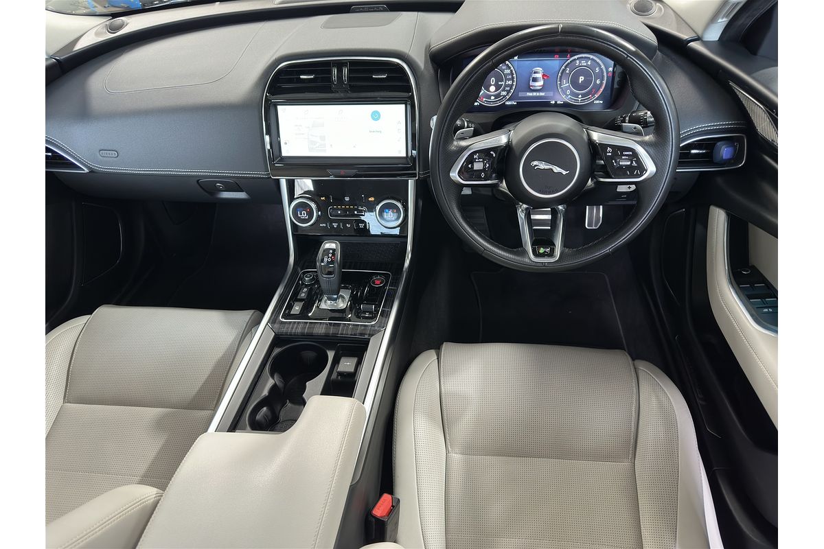 2022 Jaguar XE P300 R-Dynamic HSE X760