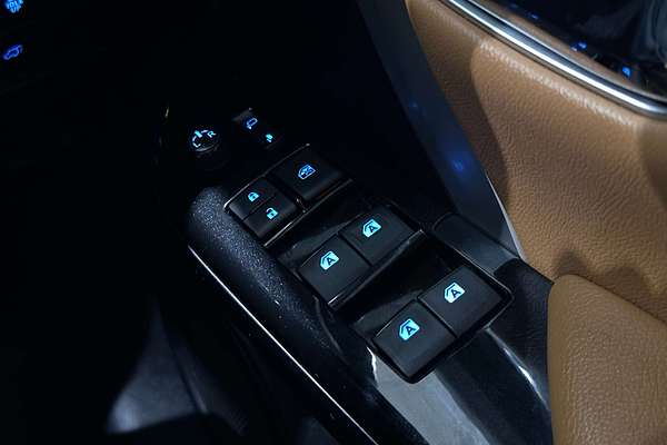 2015 Toyota Fortuner Crusade GUN156R
