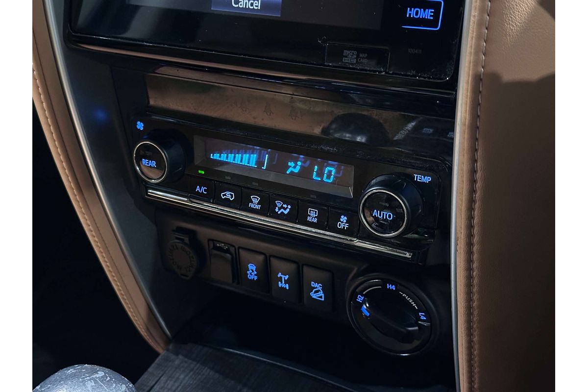 2015 Toyota Fortuner Crusade GUN156R