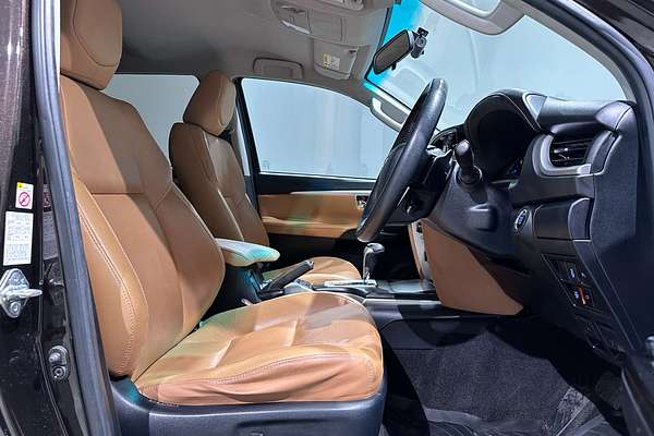2015 Toyota Fortuner Crusade GUN156R