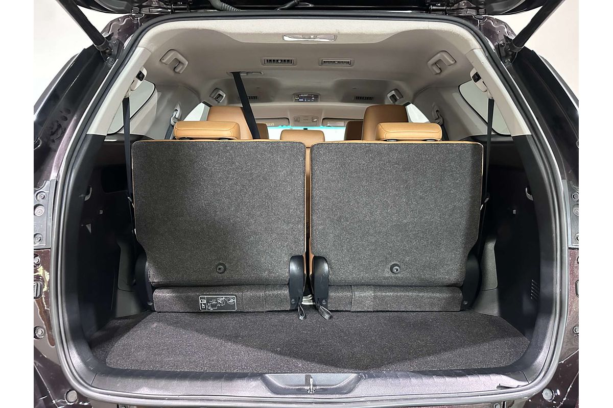 2015 Toyota Fortuner Crusade GUN156R