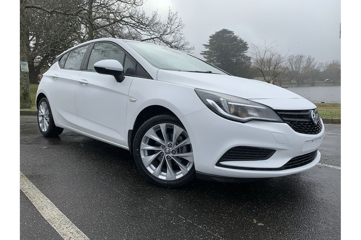 2018 Holden Astra R+ BK