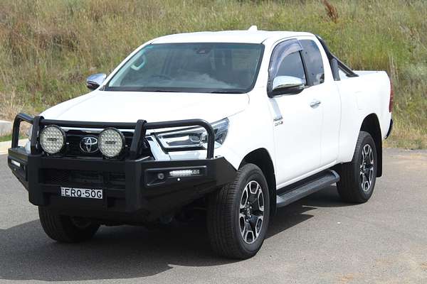 2021 Toyota Hilux SR5 GUN126R 4X4