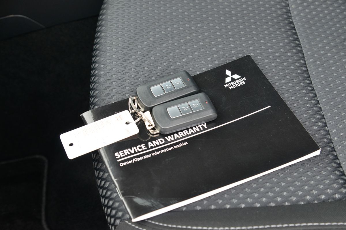 2021 Mitsubishi Outlander PHEV ES ZL