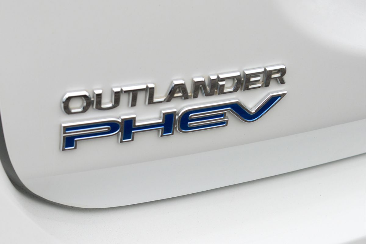 2021 Mitsubishi Outlander PHEV ES ZL