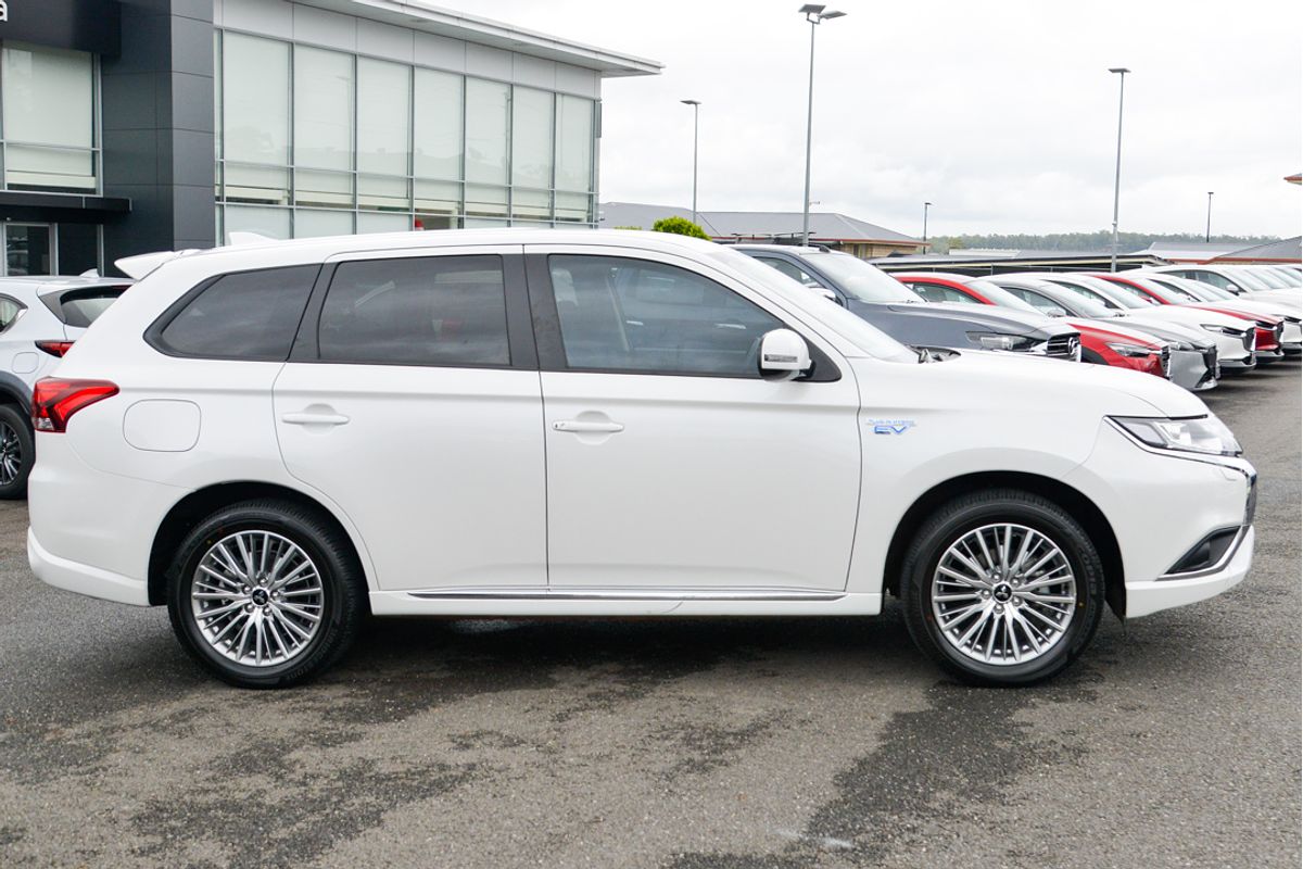 2021 Mitsubishi Outlander PHEV ES ZL