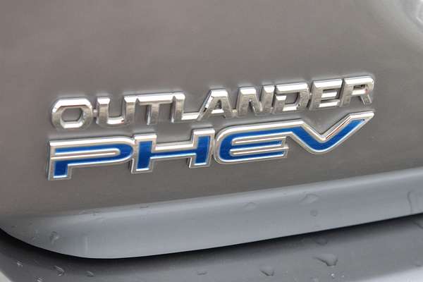 2021 Mitsubishi Outlander PHEV ES ZL