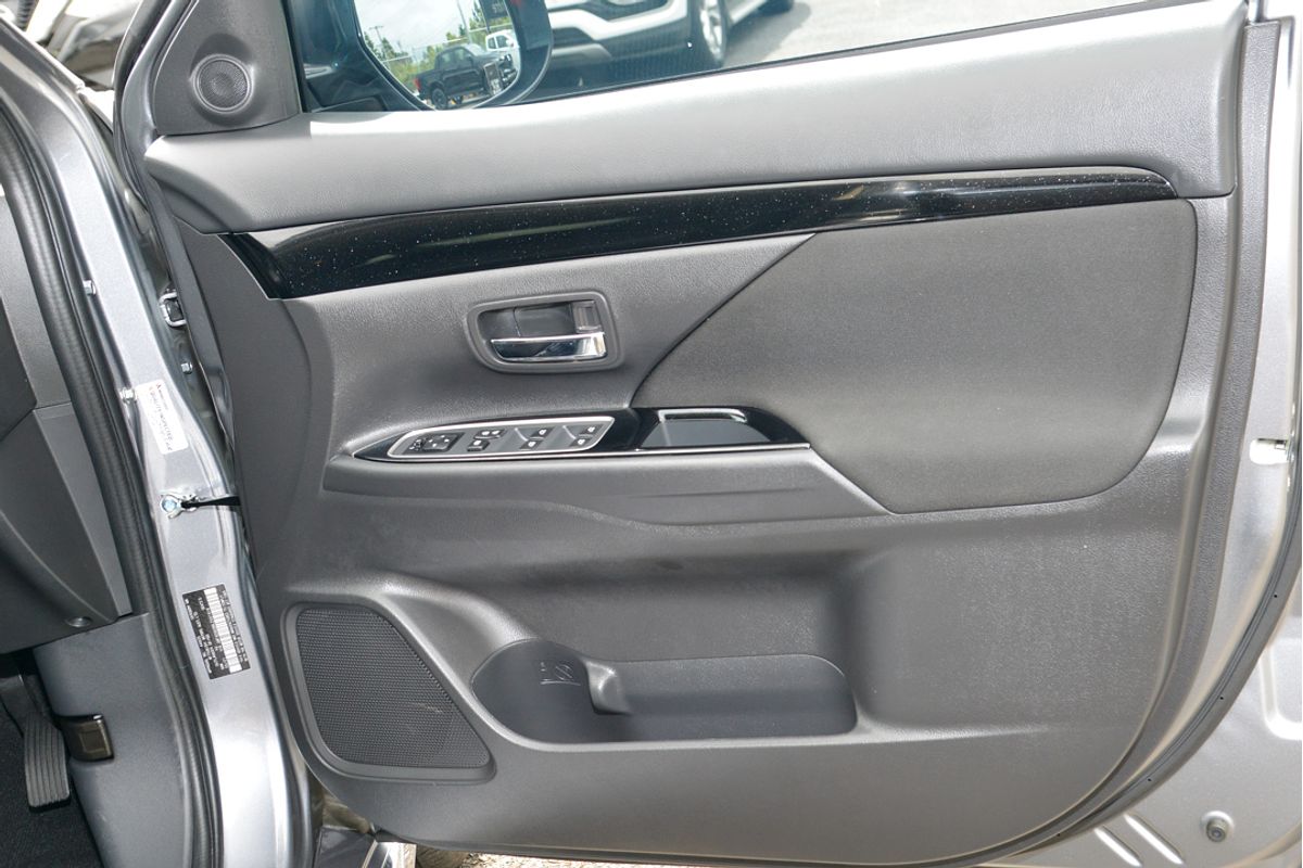2021 Mitsubishi Outlander PHEV ES ZL
