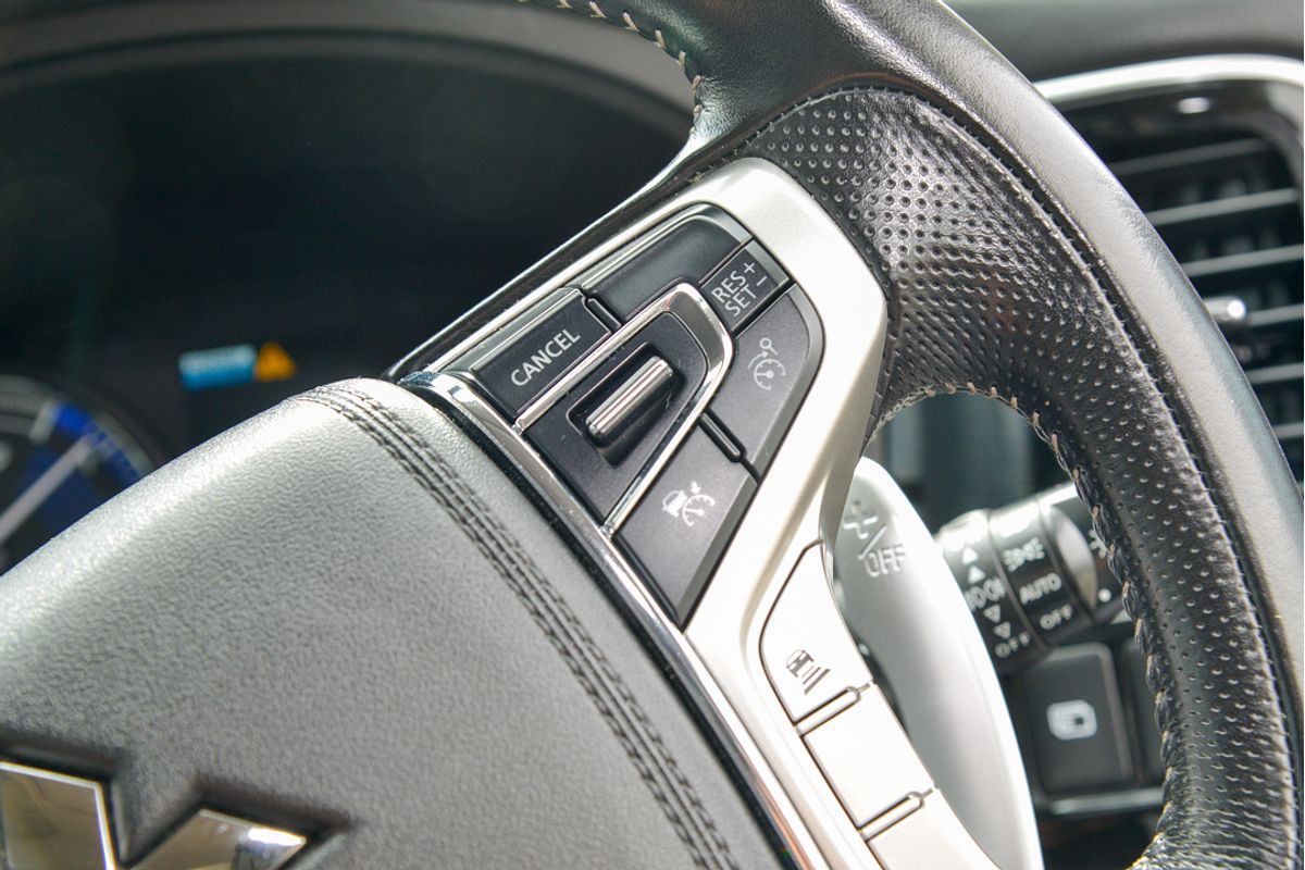 2021 Mitsubishi Outlander PHEV ES ZL