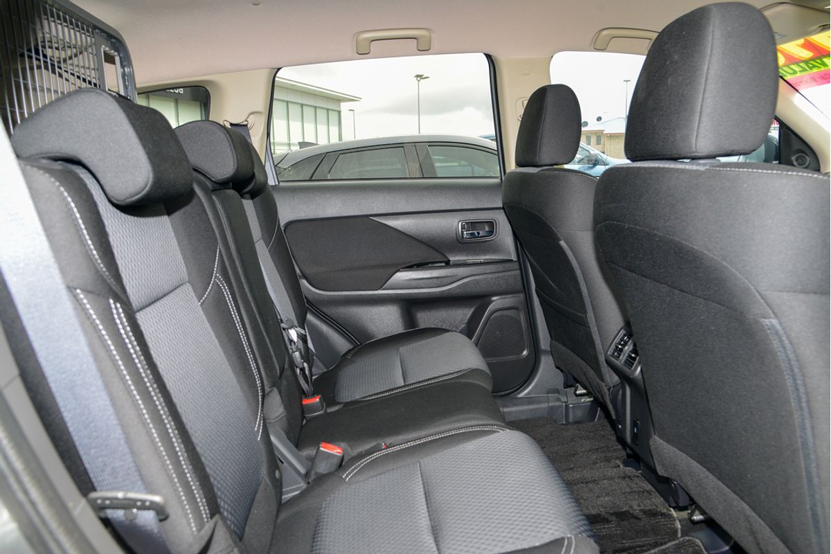 2021 Mitsubishi Outlander PHEV ES ZL