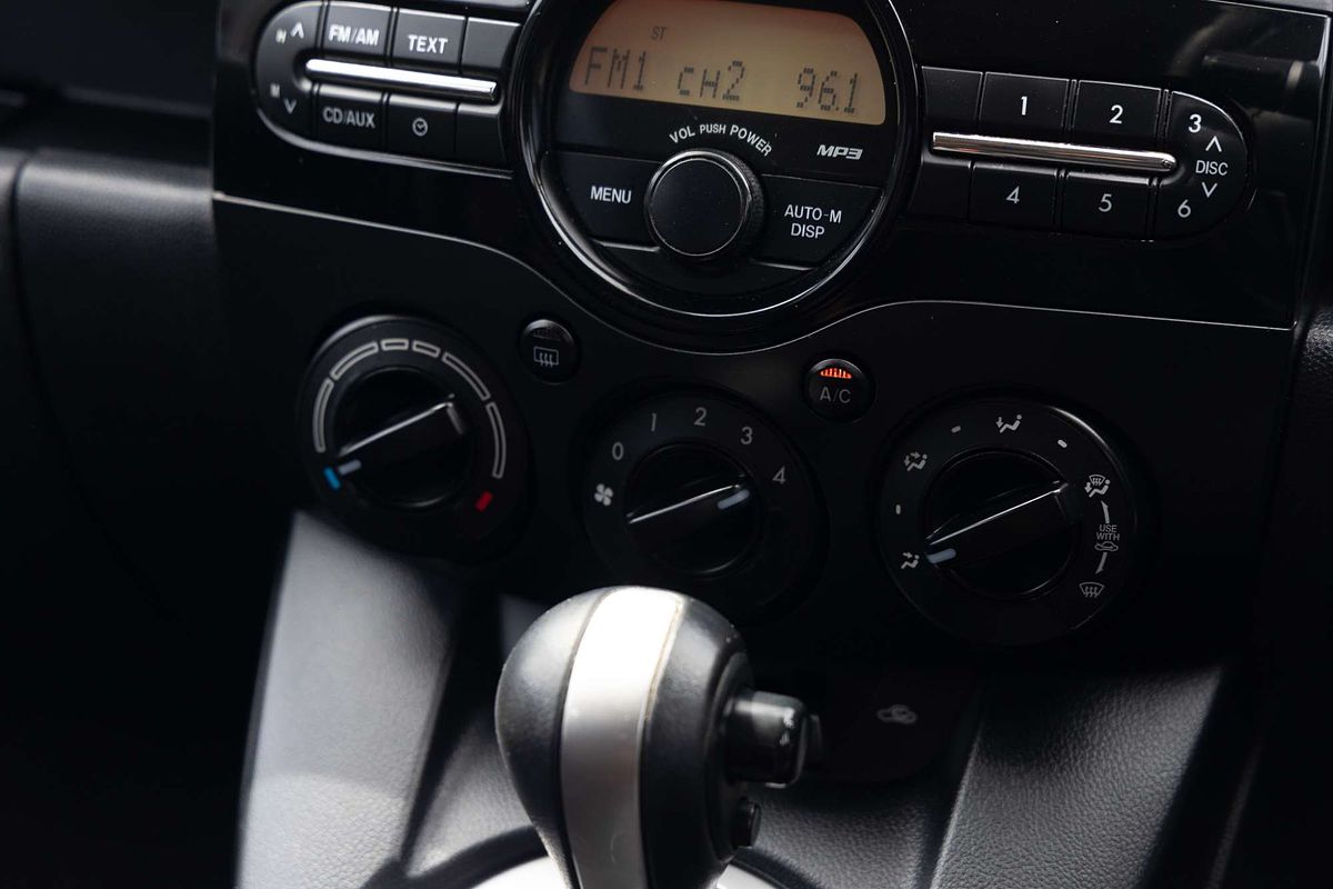 2011 Mazda 2 Neo DE Series 1
