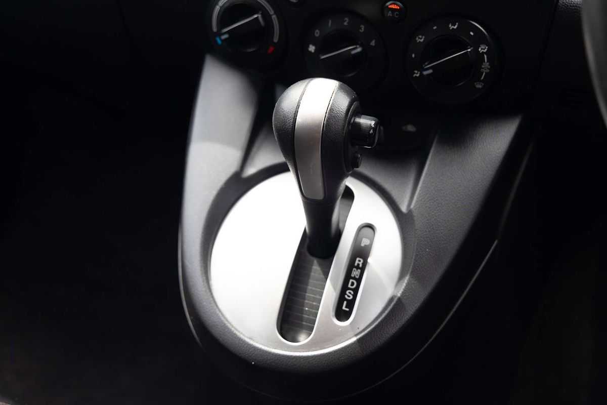 2011 Mazda 2 Neo DE Series 1