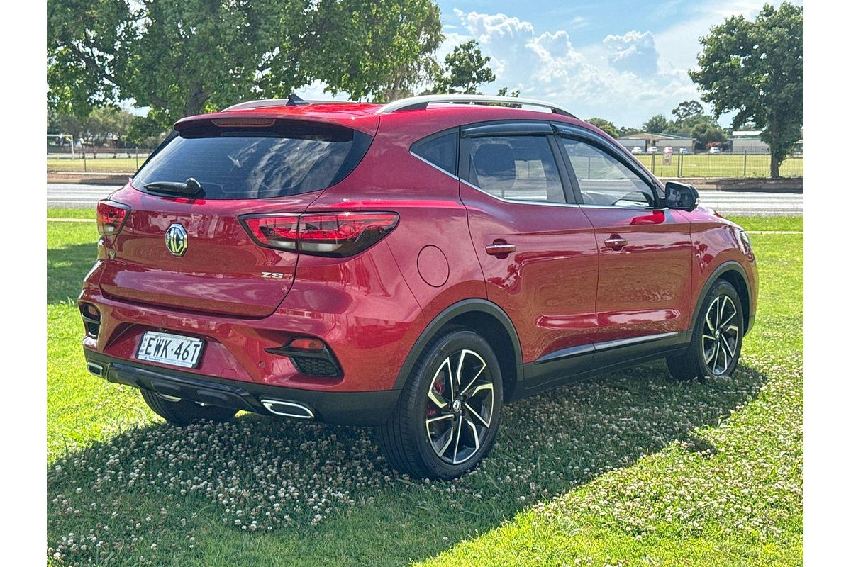 2022 MG ZST Essence