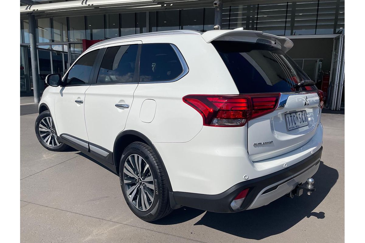 2020 Mitsubishi Outlander Exceed ZL
