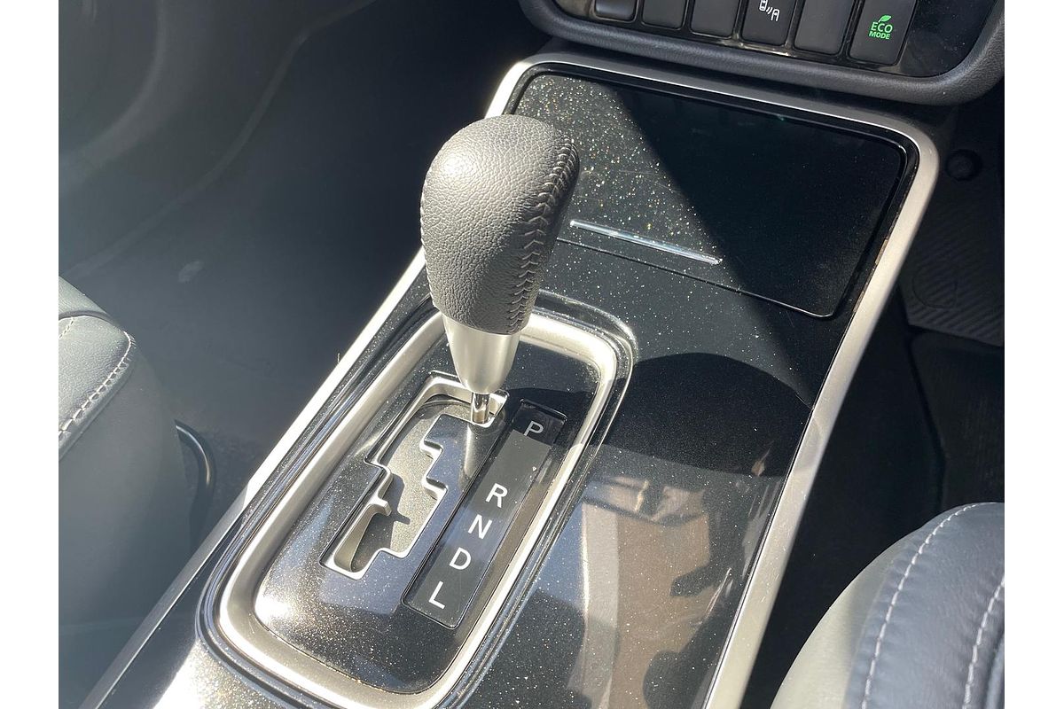 2020 Mitsubishi Outlander Exceed ZL