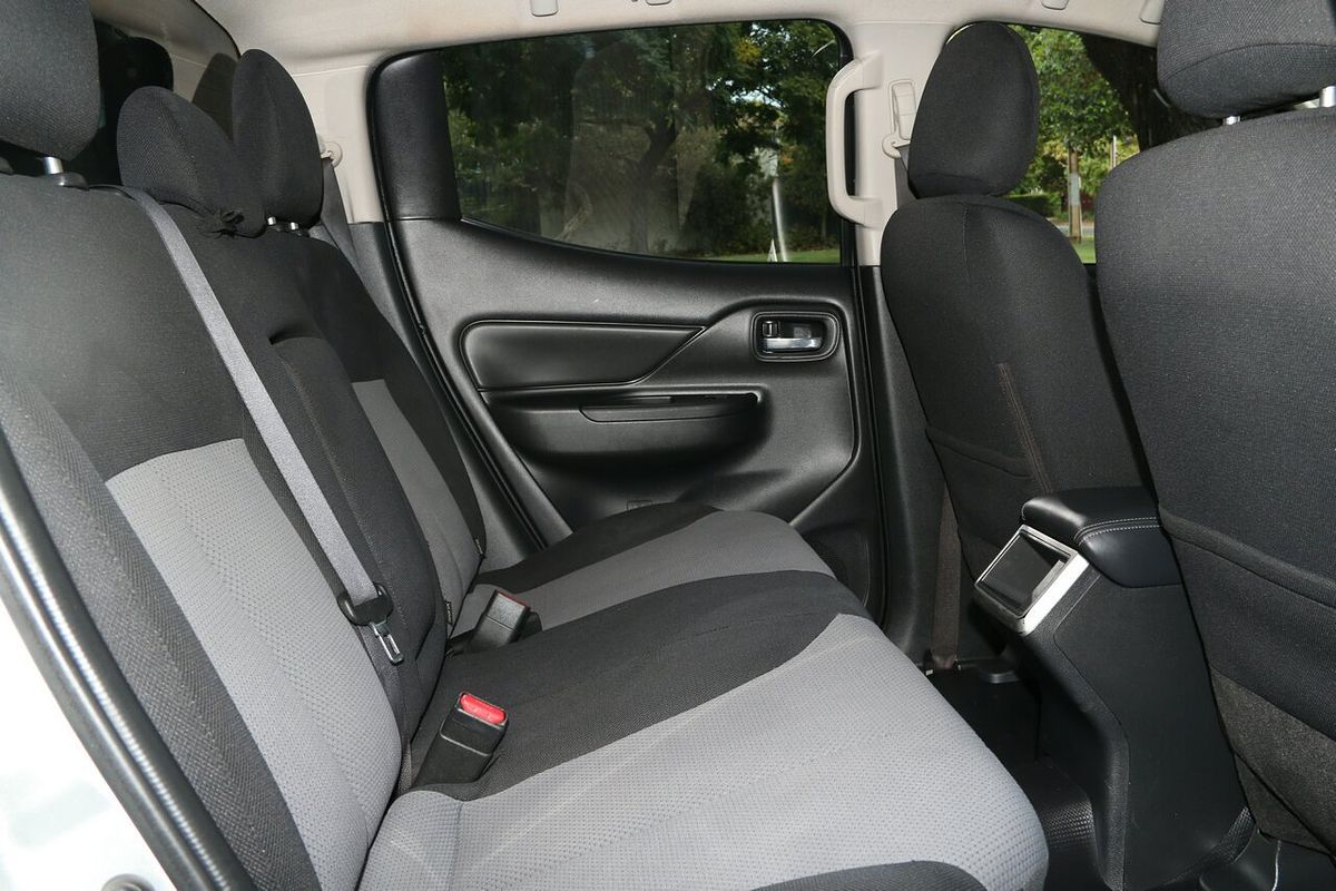 2020 Mitsubishi Triton GLX+ MR 4X4