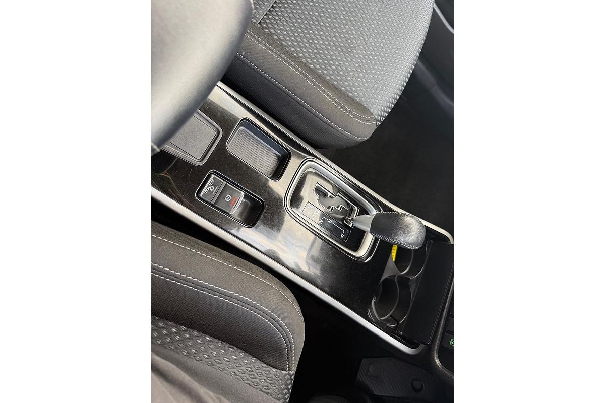 2020 Mitsubishi Outlander ES ZL