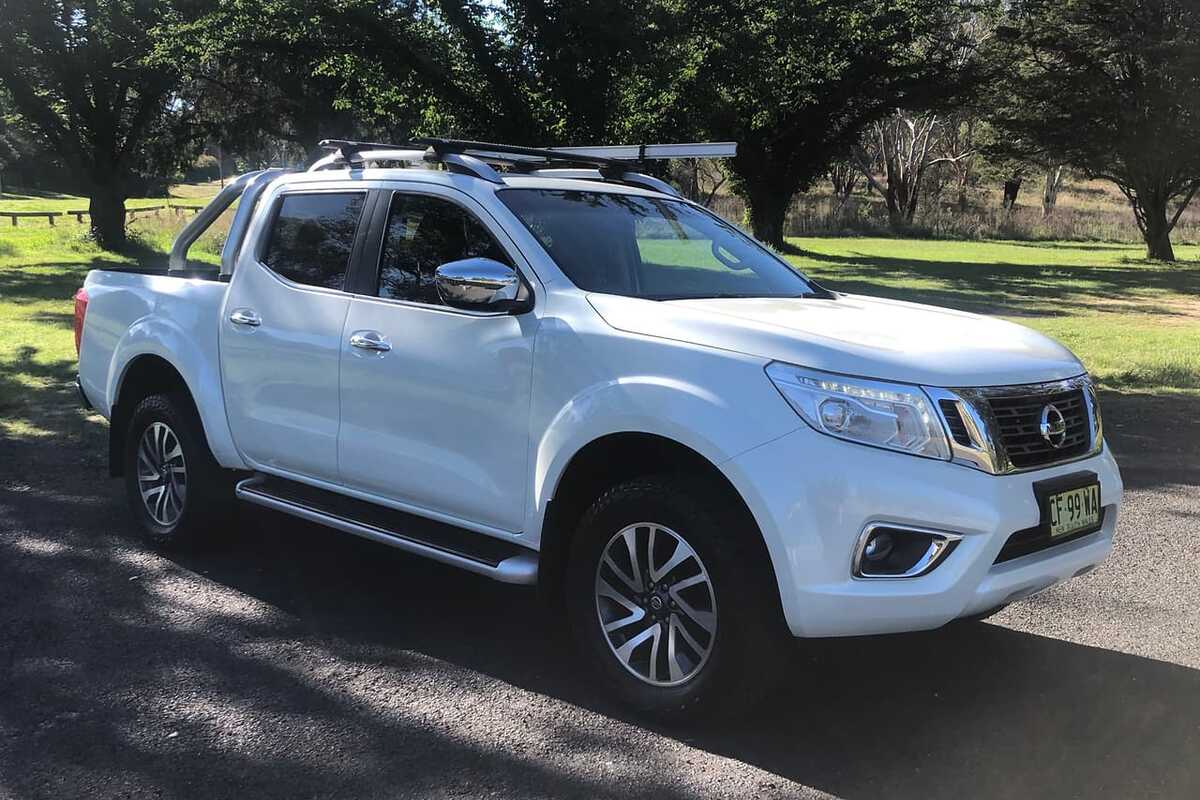 2015 Nissan NAVARA ST-X D23