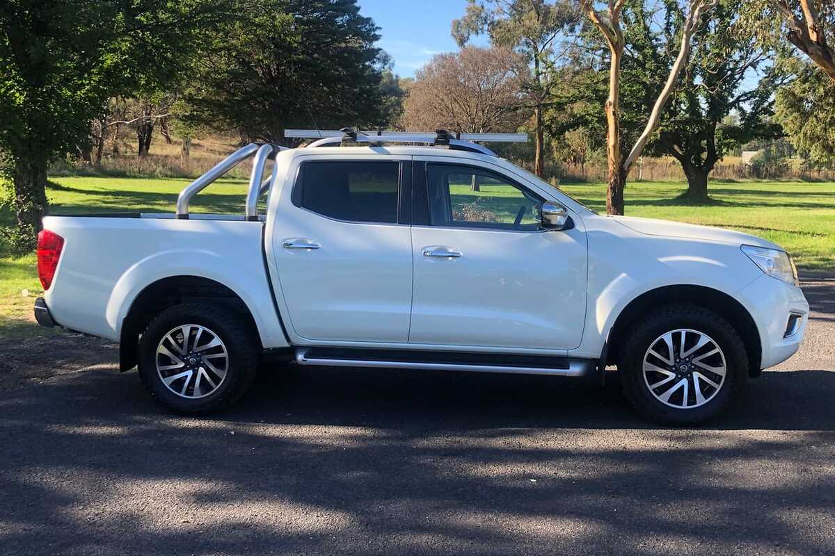 2015 Nissan NAVARA ST-X D23