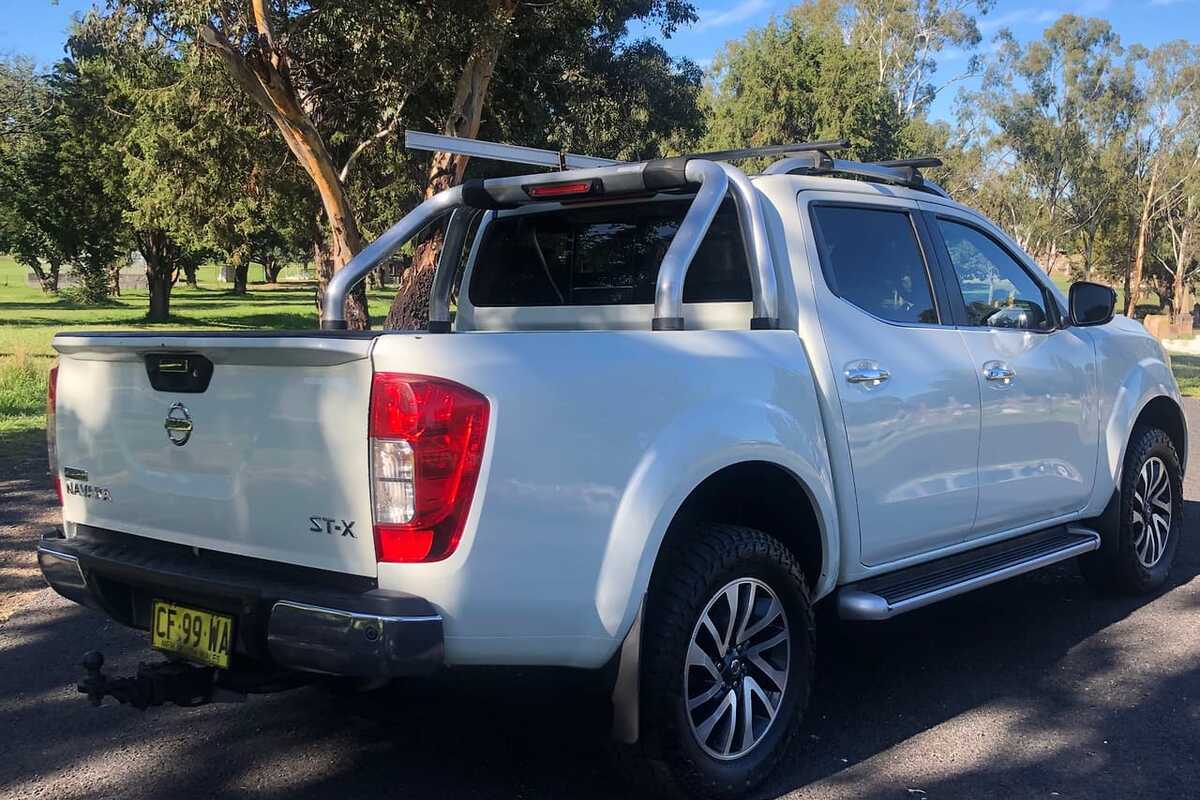2015 Nissan NAVARA ST-X D23
