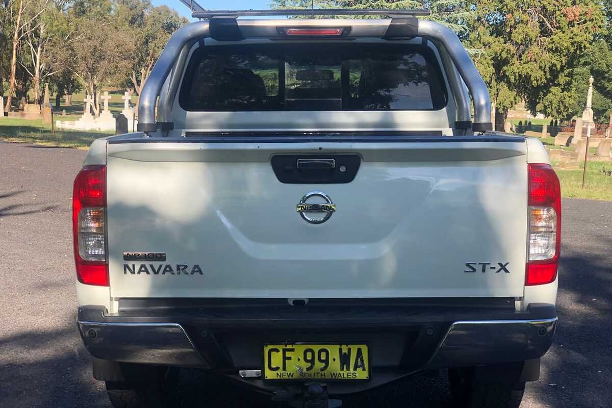 2015 Nissan NAVARA ST-X D23