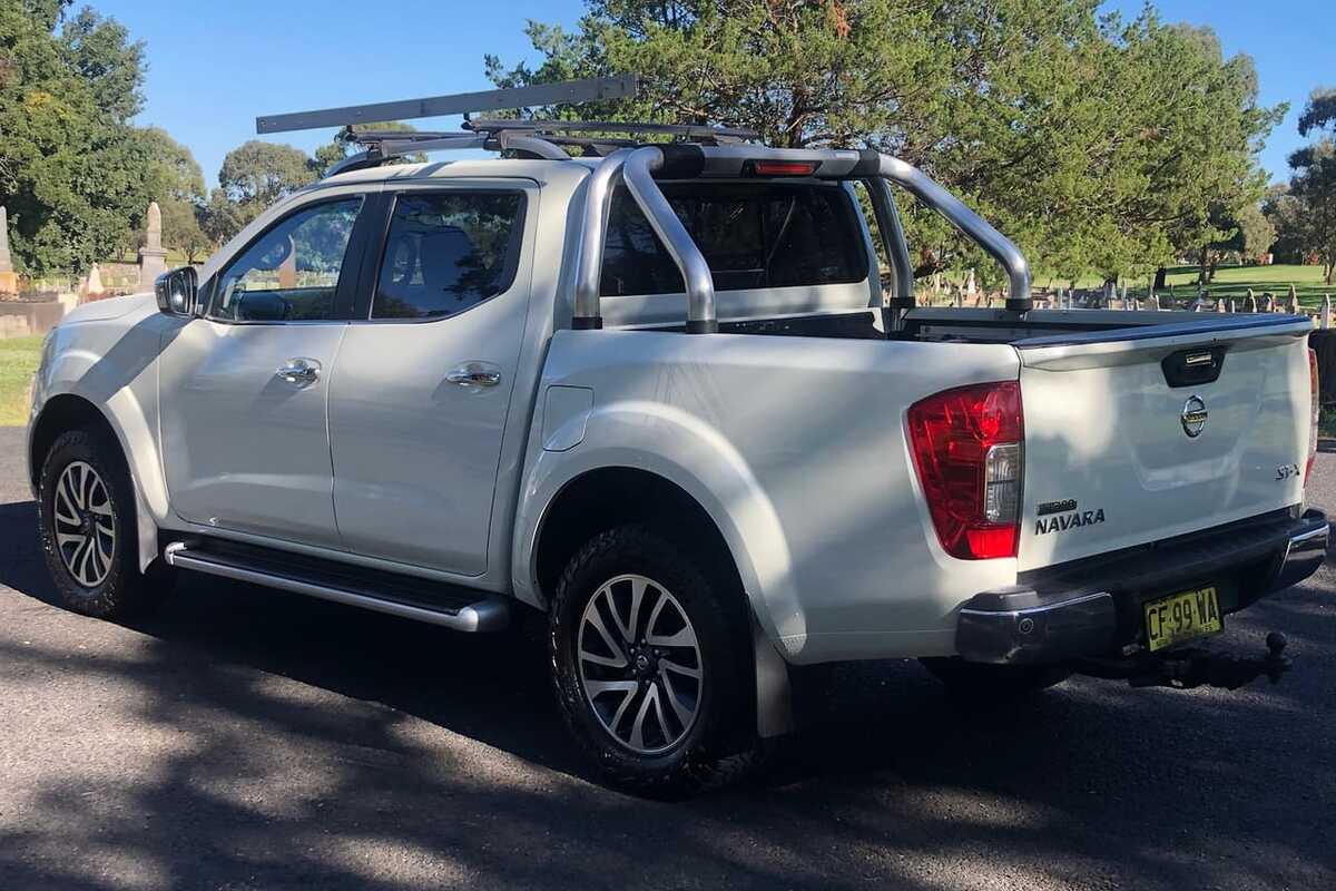 2015 Nissan NAVARA ST-X D23
