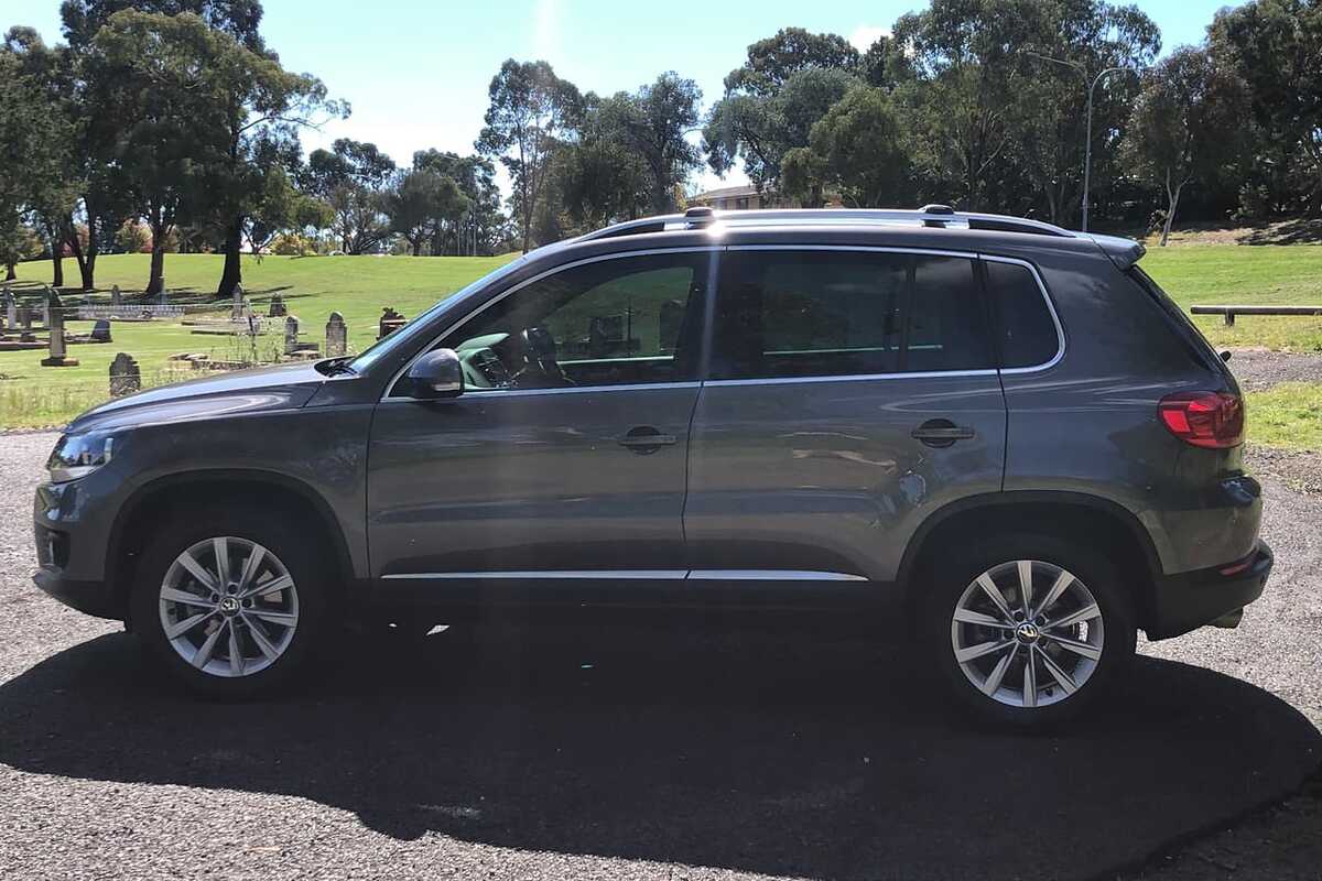 2015 Volkswagen TIGUAN 132TSI 5N