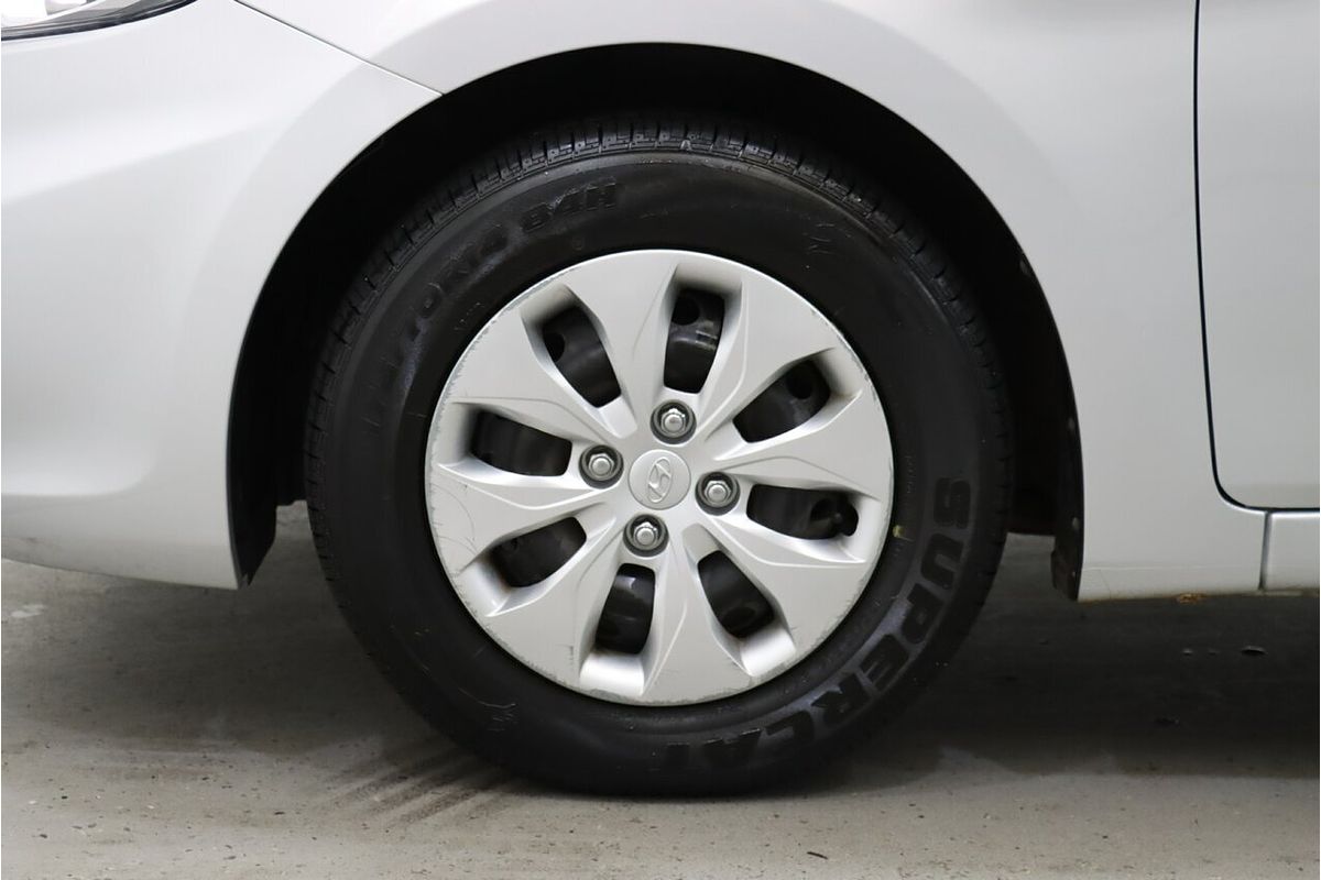 2016 Hyundai Accent Active RB3