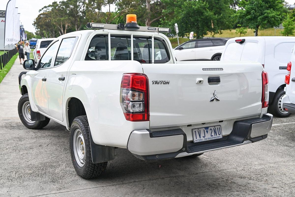 2021 Mitsubishi Triton GLX MR 4X4