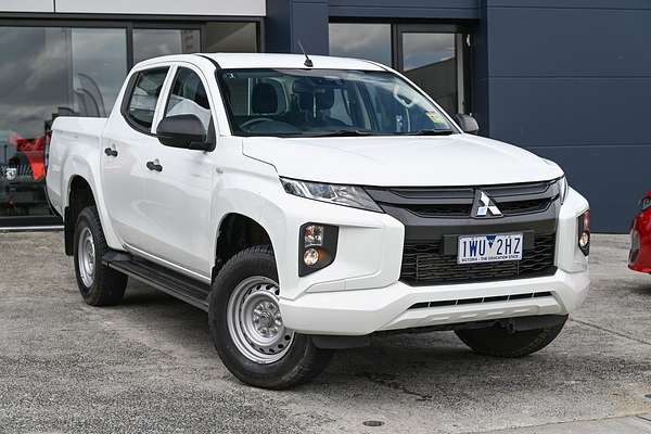 2022 Mitsubishi Triton GLX MR 4X4