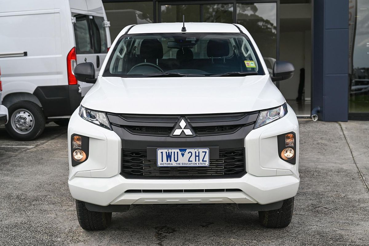 2022 Mitsubishi Triton GLX MR 4X4