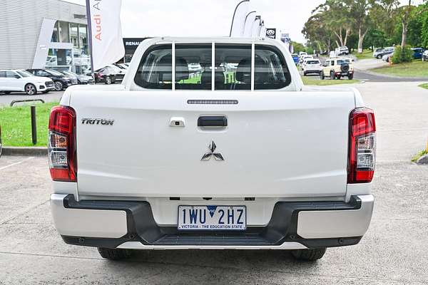 2022 Mitsubishi Triton GLX MR 4X4