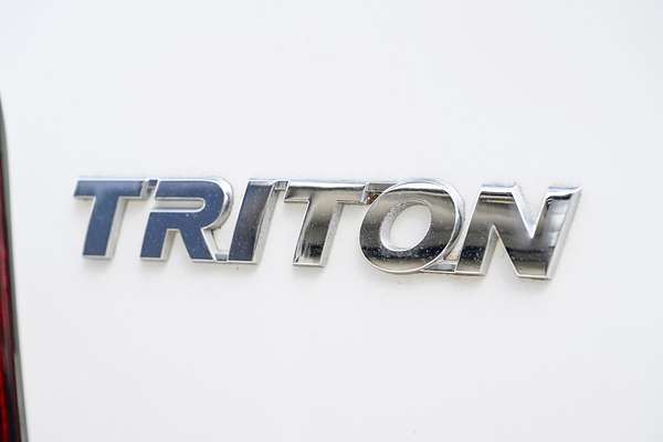 2022 Mitsubishi Triton GLX MR 4X4