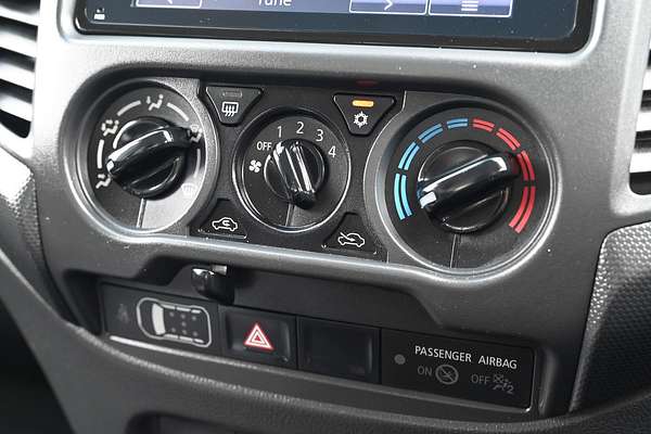 2022 Mitsubishi Triton GLX MR 4X4