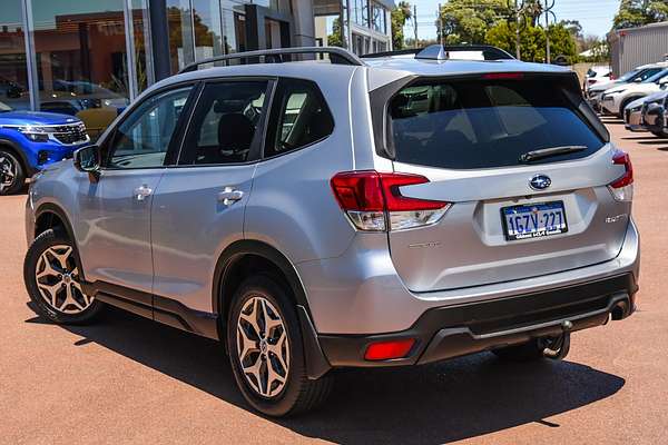 2020 Subaru Forester 2.5i S5