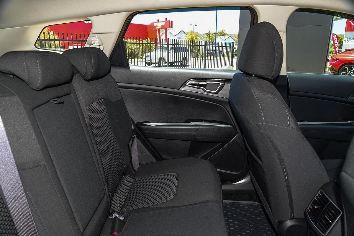 2024 Kia Sportage S NQ5